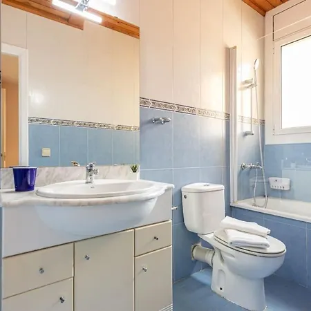 Casita Con Jardin, Bbq, Wifi, Centro Y Playa Holiday home *